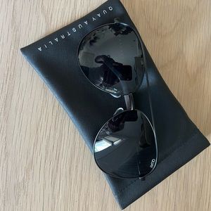 Quay Australia High Key Black Smoke Aviator
Unisex Sunglasses